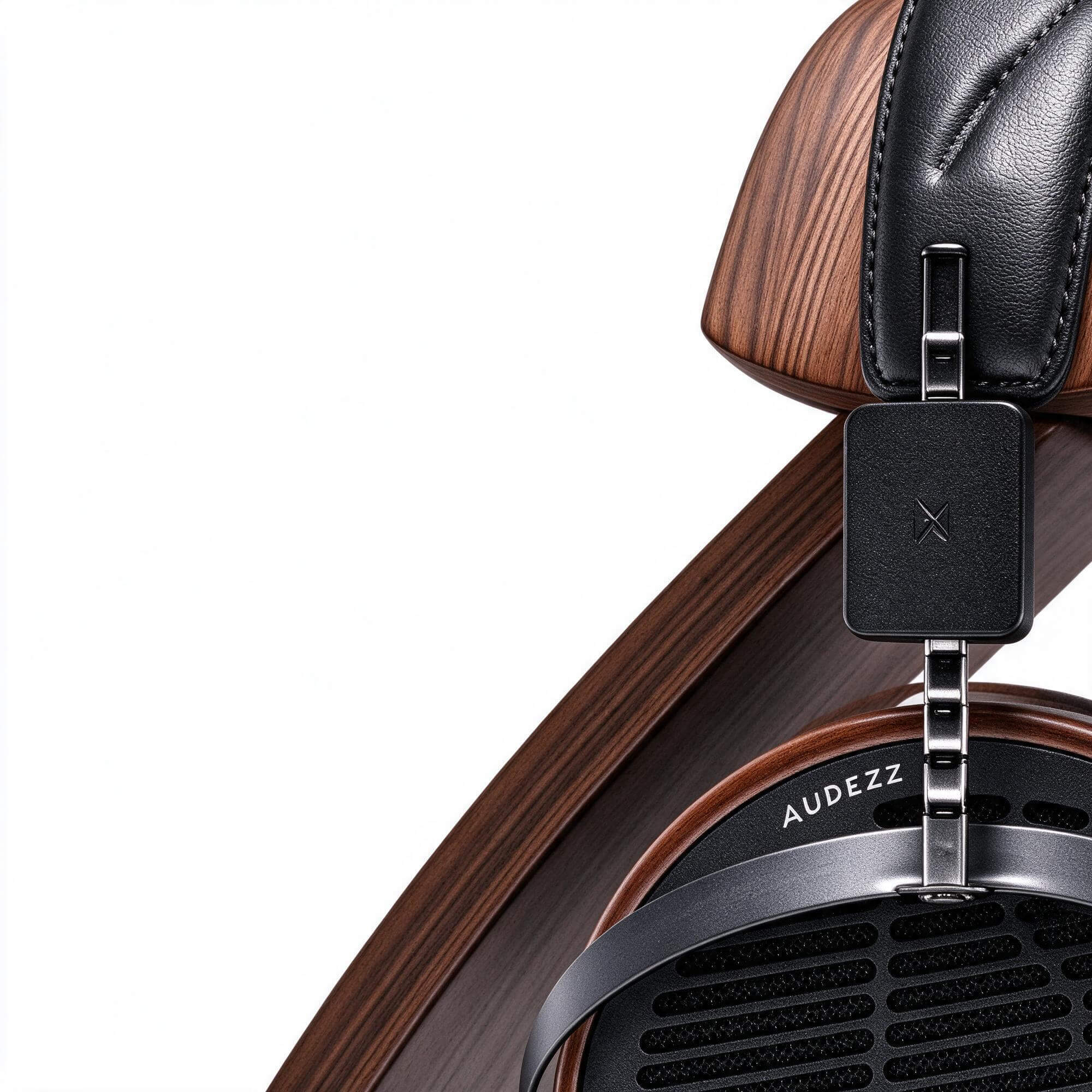 Planar Magnetic Wooden Headphone with Headphone Stand 3D Mod 3D Model